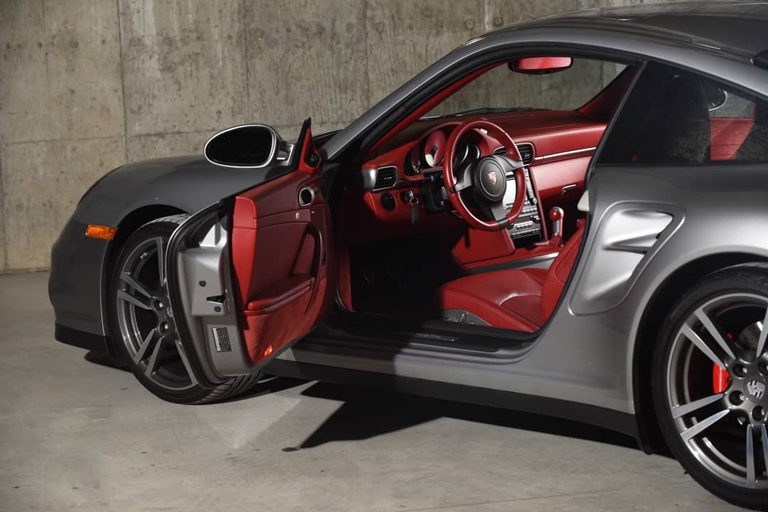 2011 Porsche 911 Turbo — photo 13