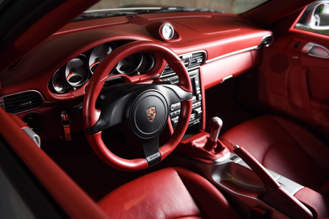 2011 Porsche 911 Turbo — photo 28