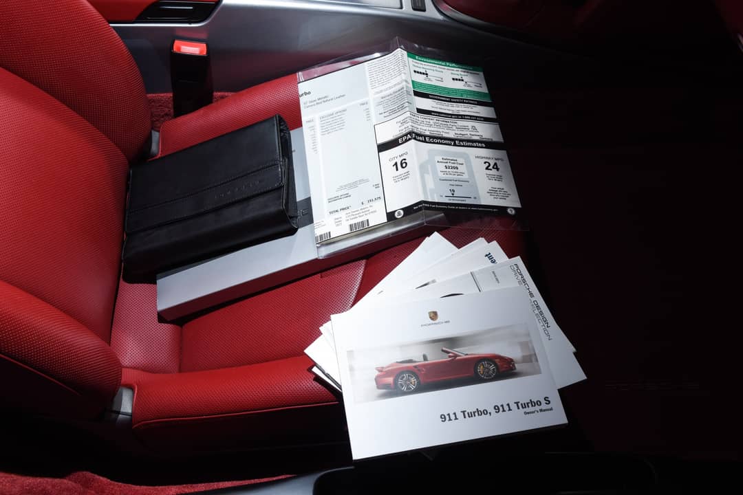 2011 Porsche 911 Turbo — photo 36