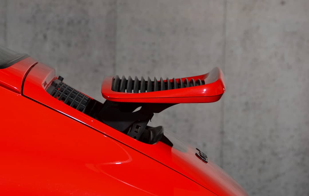 1990 Porsche 911 Carrera 2 — photo 32