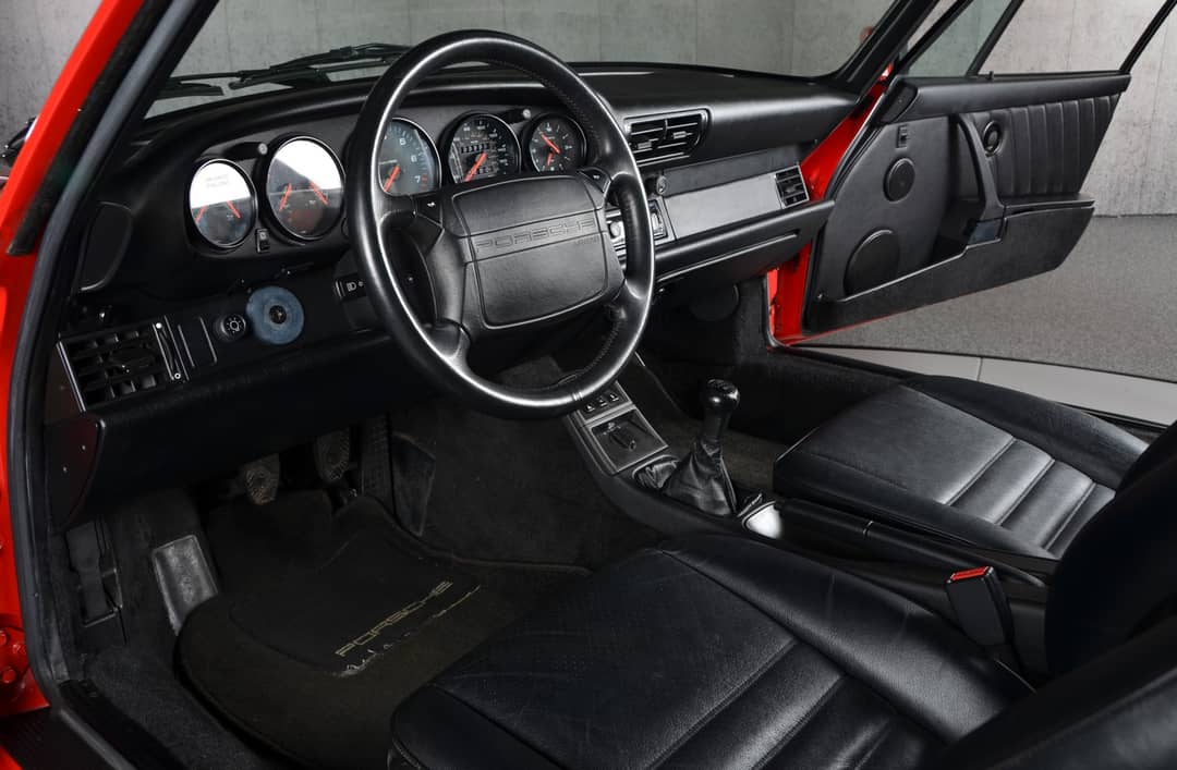 1990 Porsche 911 Carrera 2 — photo 35