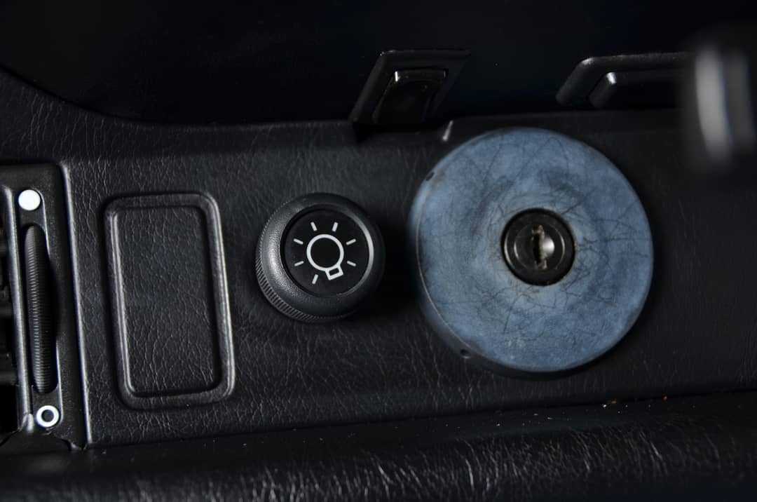 1990 Porsche 911 Carrera 2 — photo 39