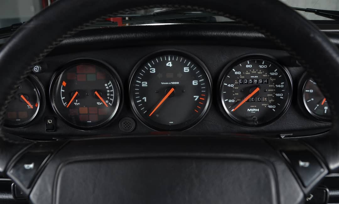 1990 Porsche 911 Carrera 2 — photo 41