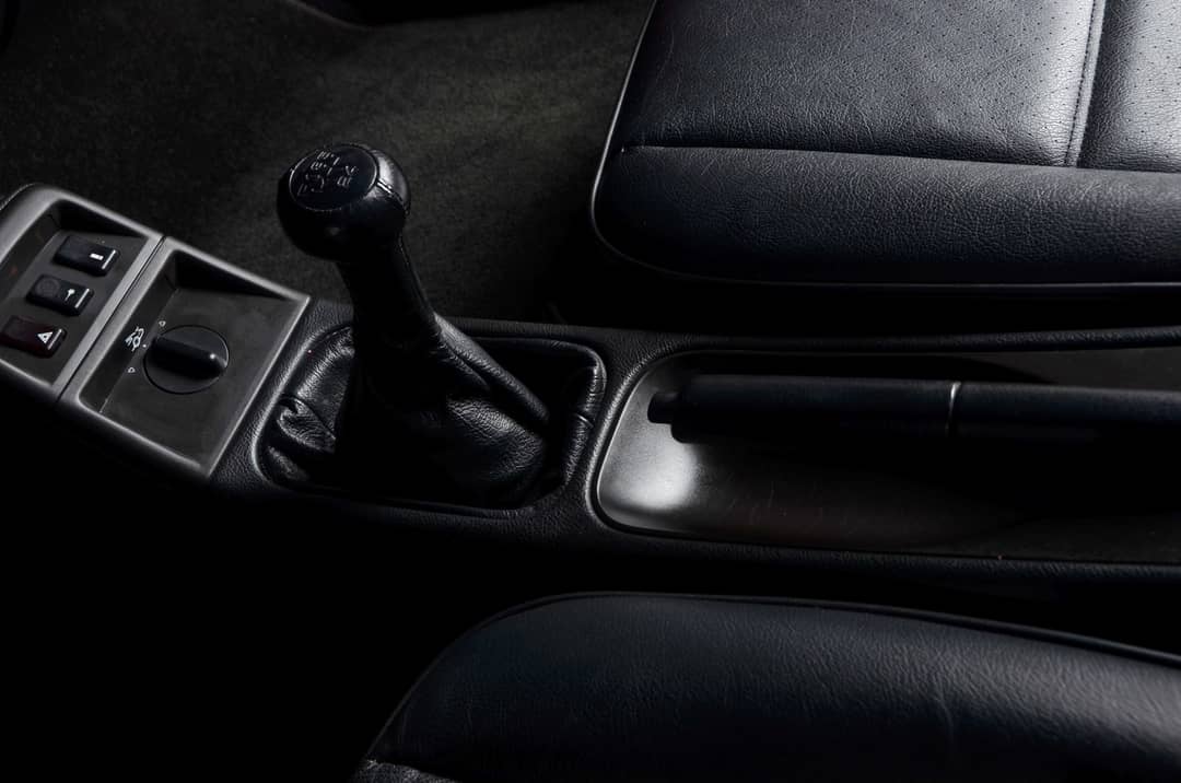 1990 Porsche 911 Carrera 2 — photo 48