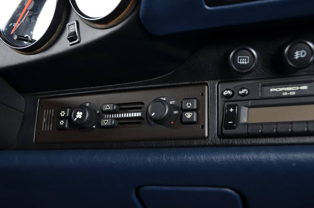 1996 Porsche 911 Carrera — photo 34