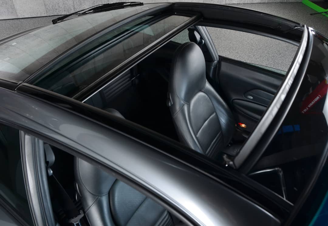 2002 Porsche 911 Targa — photo 3