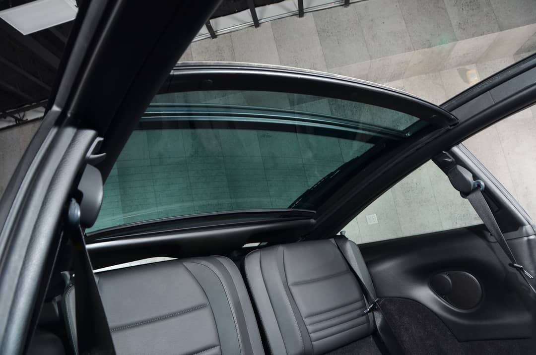 2002 Porsche 911 Targa — photo 47