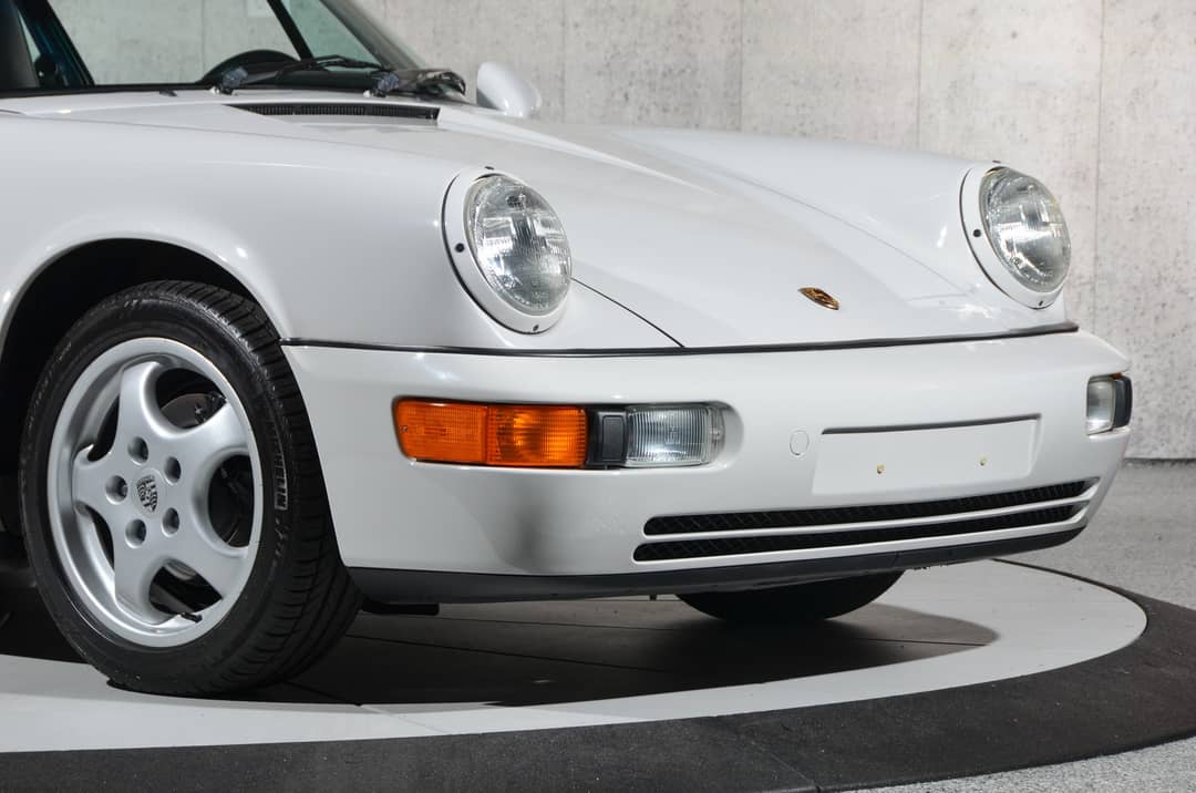 1992 Porsche 911 Carrera 4 — photo 12