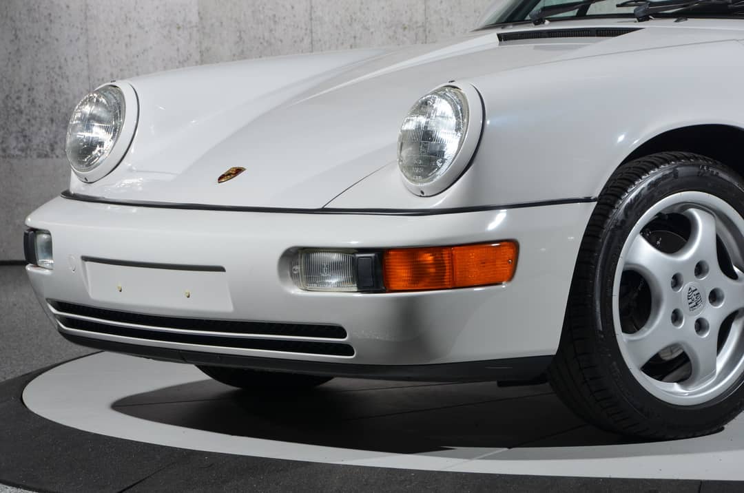 1992 Porsche 911 Carrera 4 — photo 19