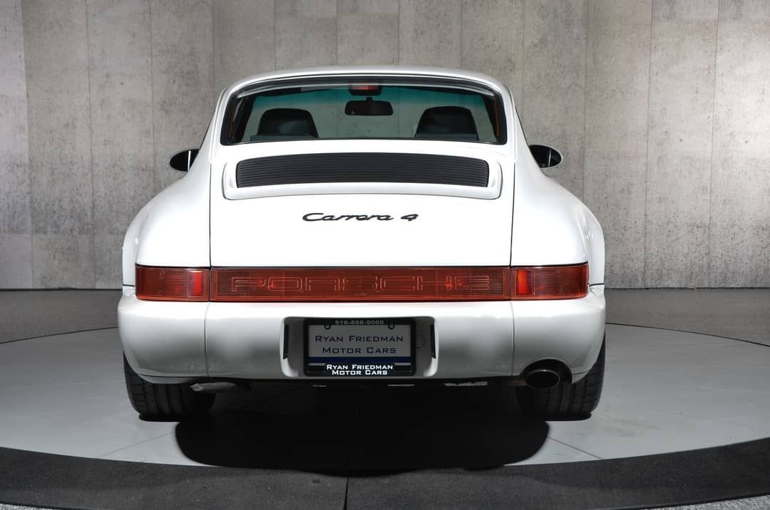 1992 Porsche 911 Carrera 4 — photo 28