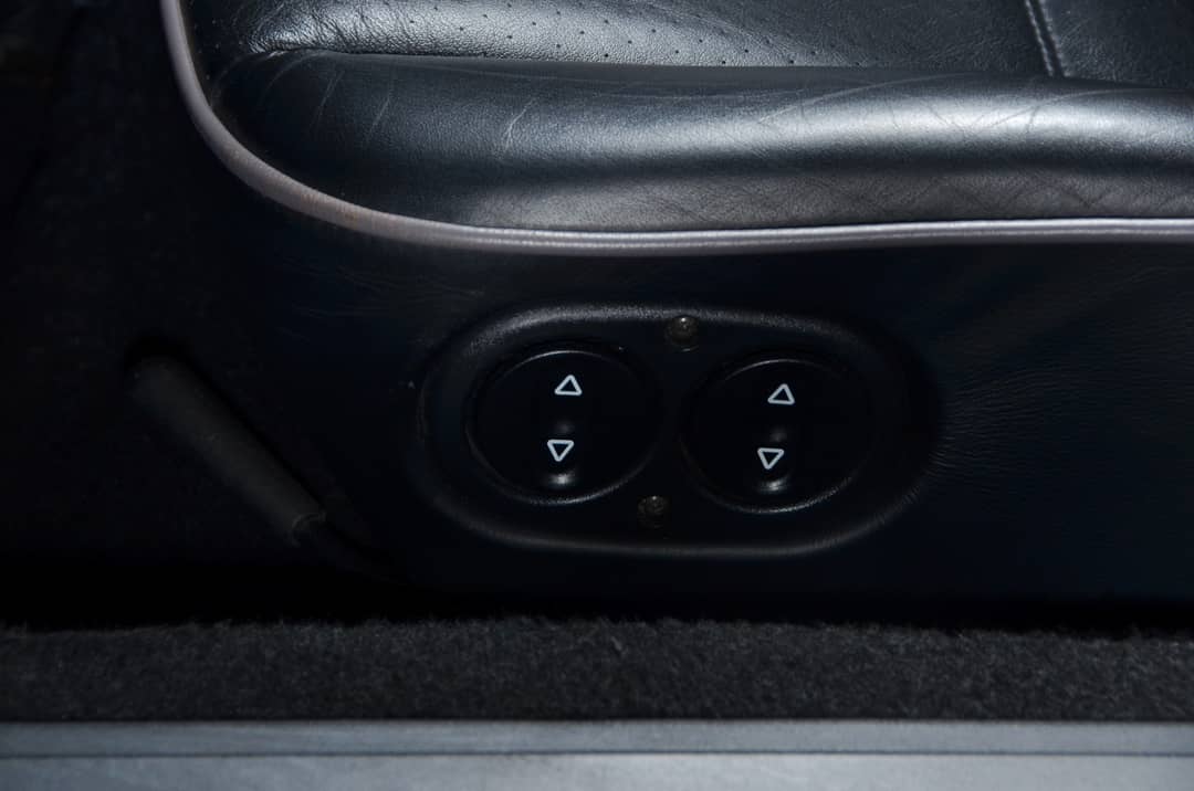 1992 Porsche 911 Carrera 4 — photo 37