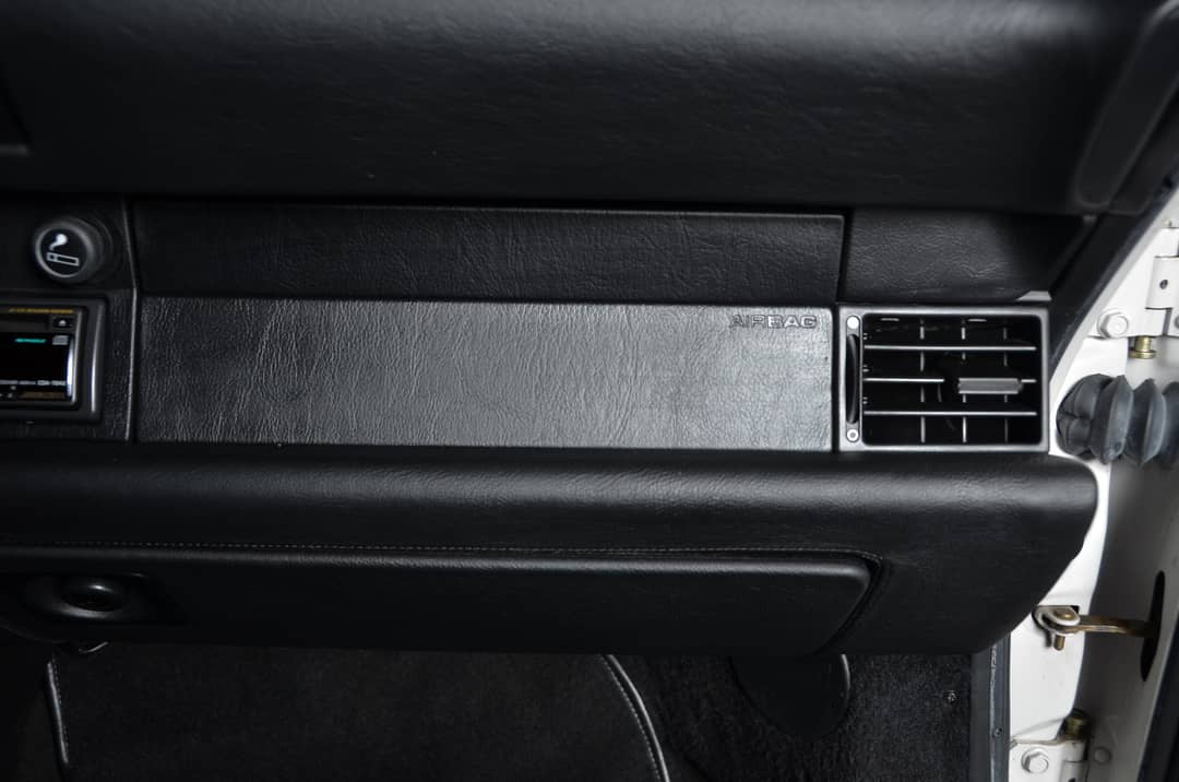 1992 Porsche 911 Carrera 4 — photo 44