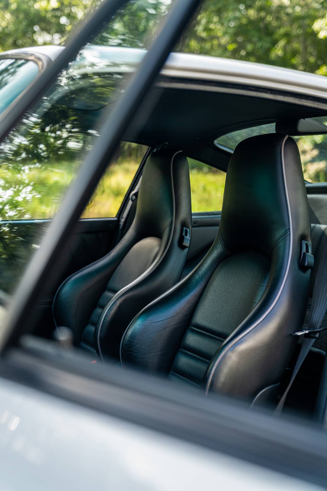 1992 Porsche 911 Carrera 4 — photo 7