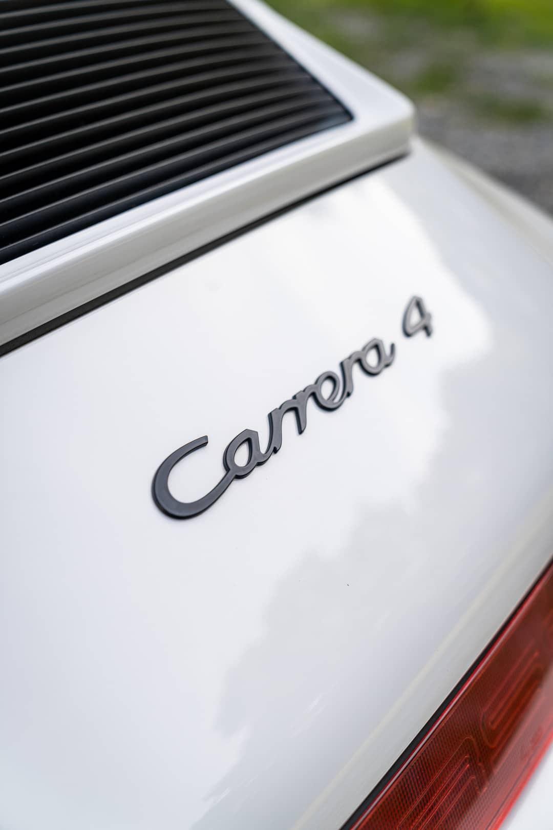 1992 Porsche 911 Carrera 4 — photo 10