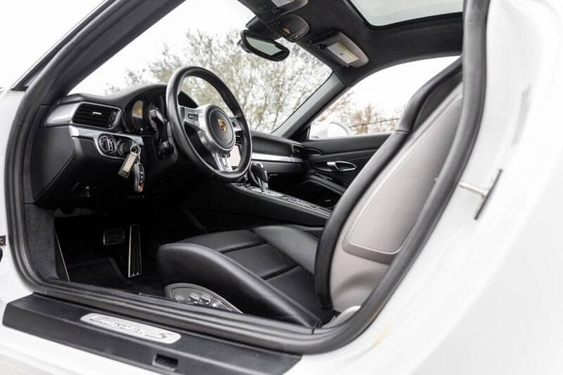 2016 Porsche 911 Carrera S — photo 15