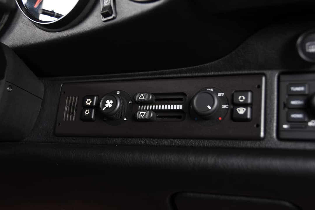 1996 Porsche 911 Carrera — photo 34