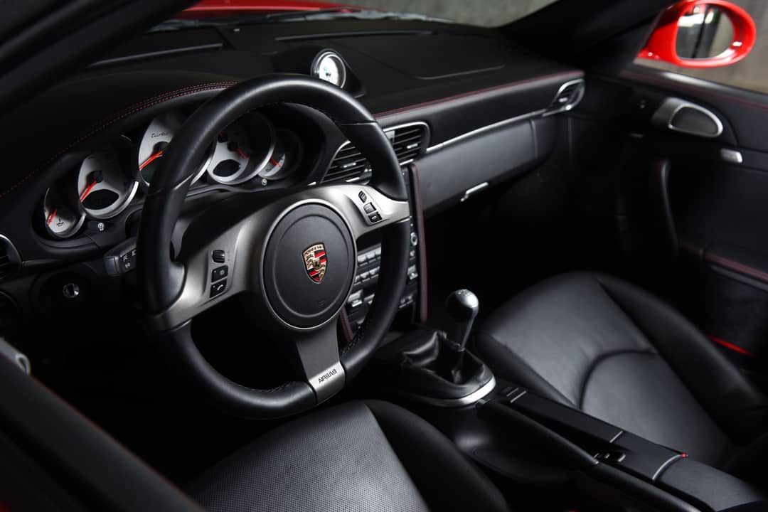 2010 Porsche 911 Turbo — photo 30