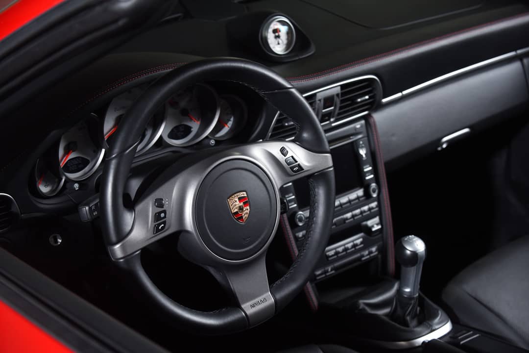 2010 Porsche 911 Turbo — photo 35