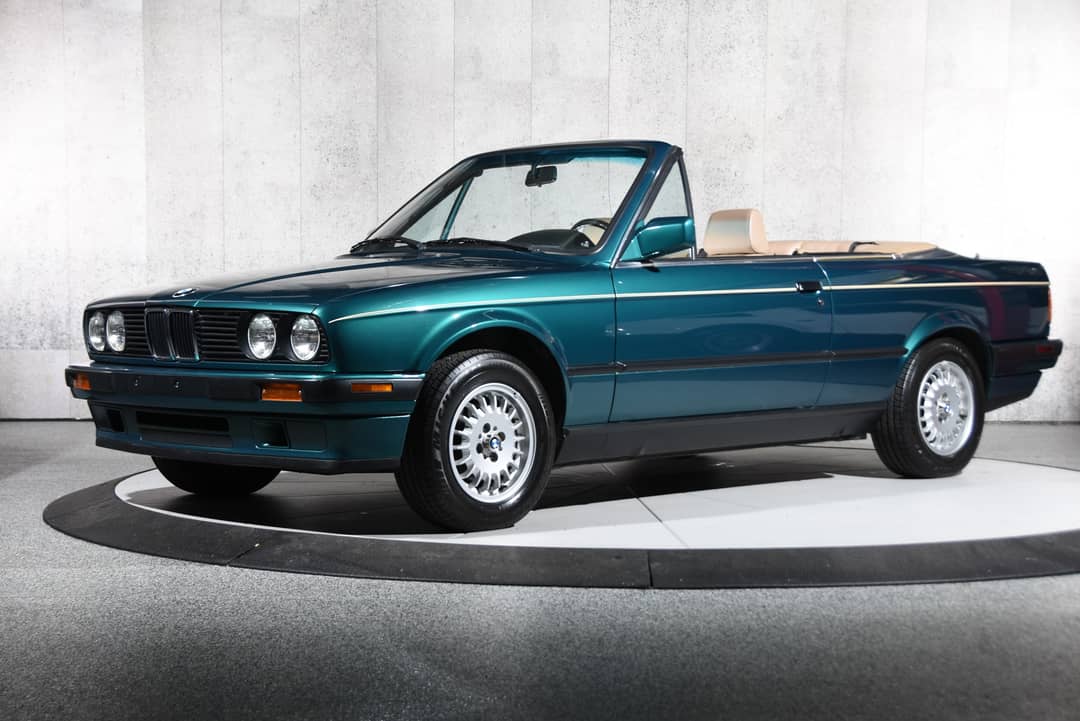 1991 BMW 3 Series 318i — photo 15