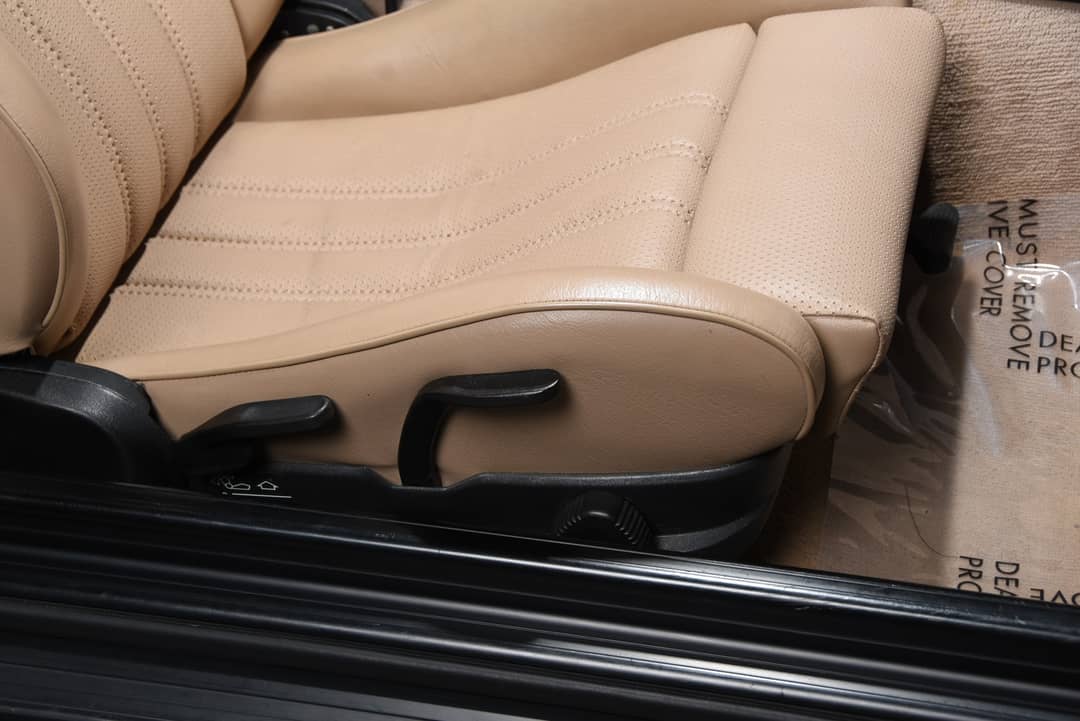 1991 BMW 3 Series 318i — photo 41