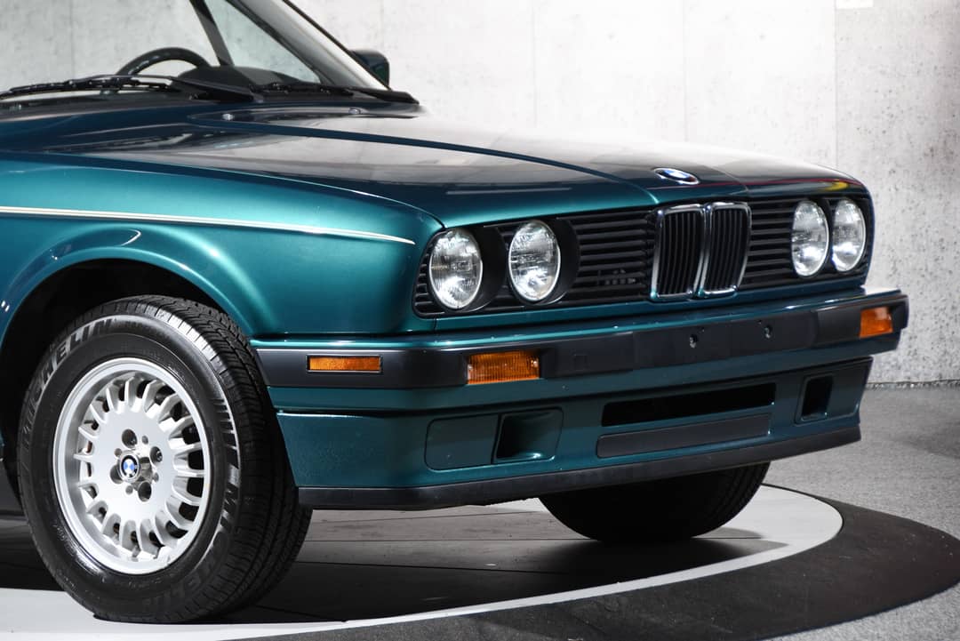1991 BMW 3 Series 318i — photo 6