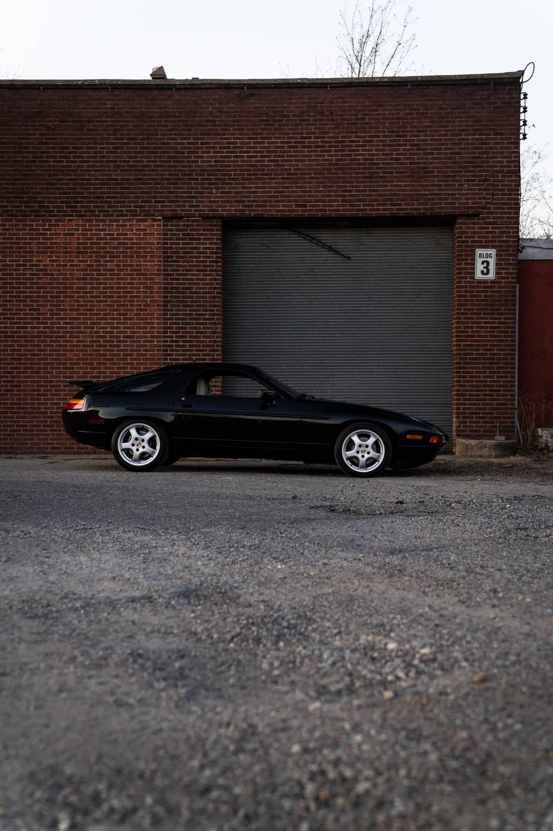 1989 Porsche 928 S4 — photo 2