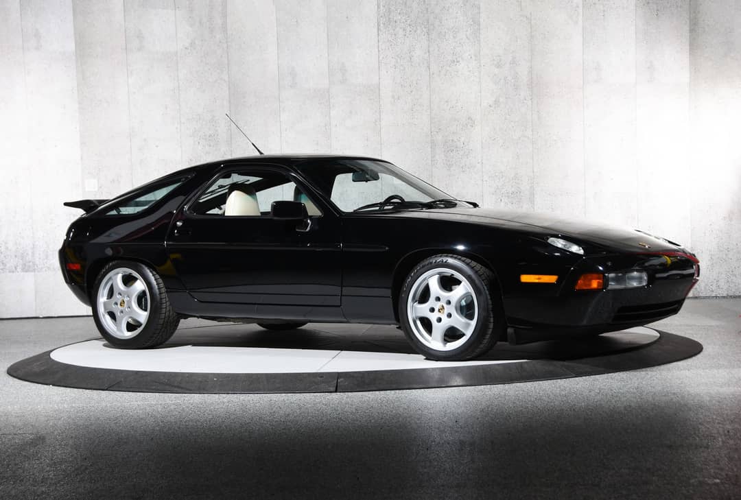 1989 Porsche 928 S4 — photo 4