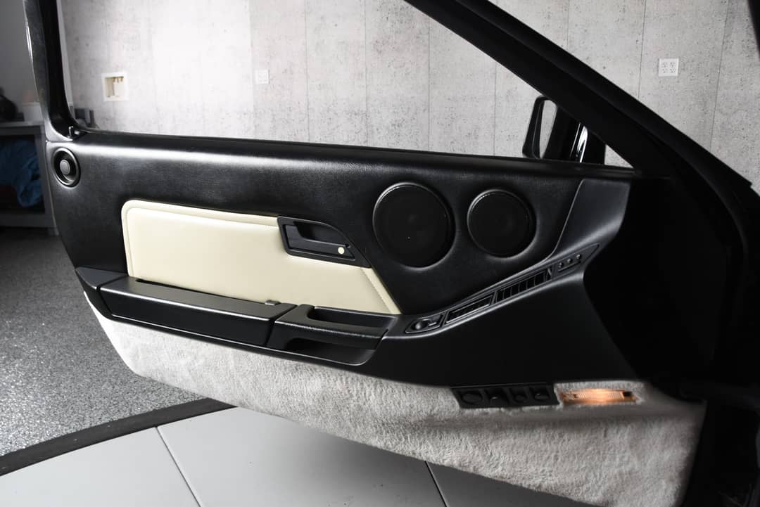 1989 Porsche 928 S4 — photo 34