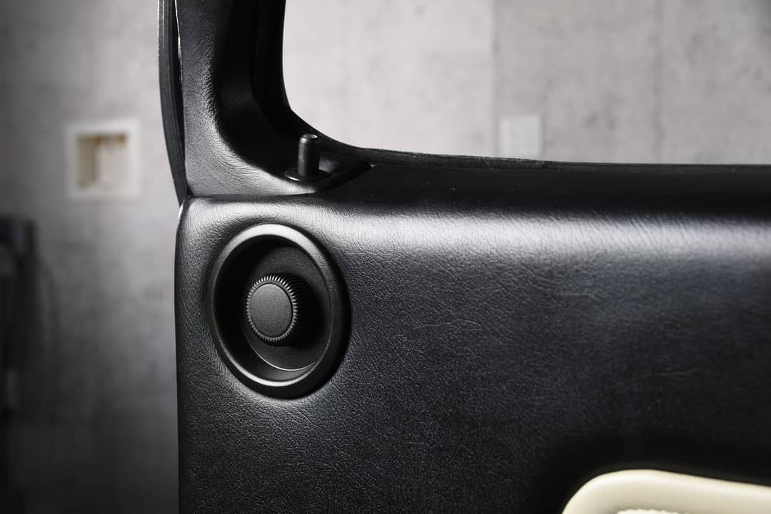 1989 Porsche 928 S4 — photo 35