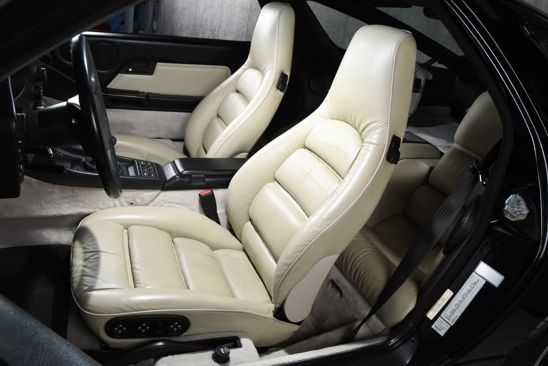 1989 Porsche 928 S4 — photo 40