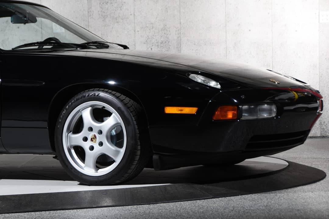 1989 Porsche 928 S4 — photo 6