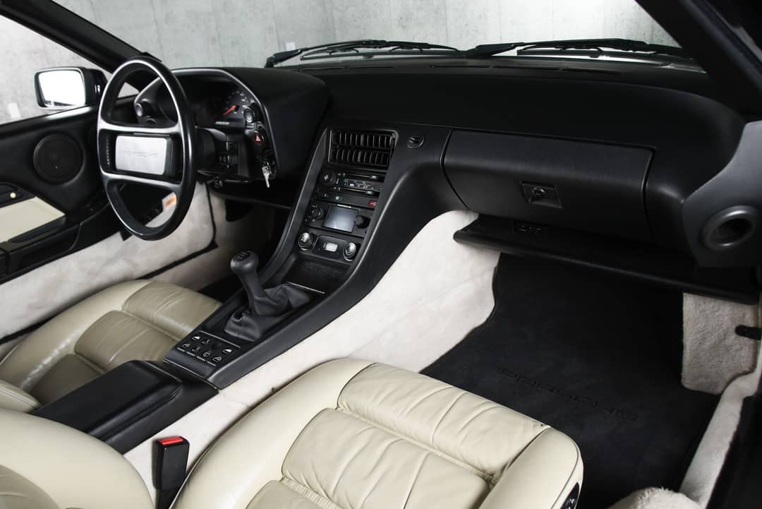 1989 Porsche 928 S4 — photo 55