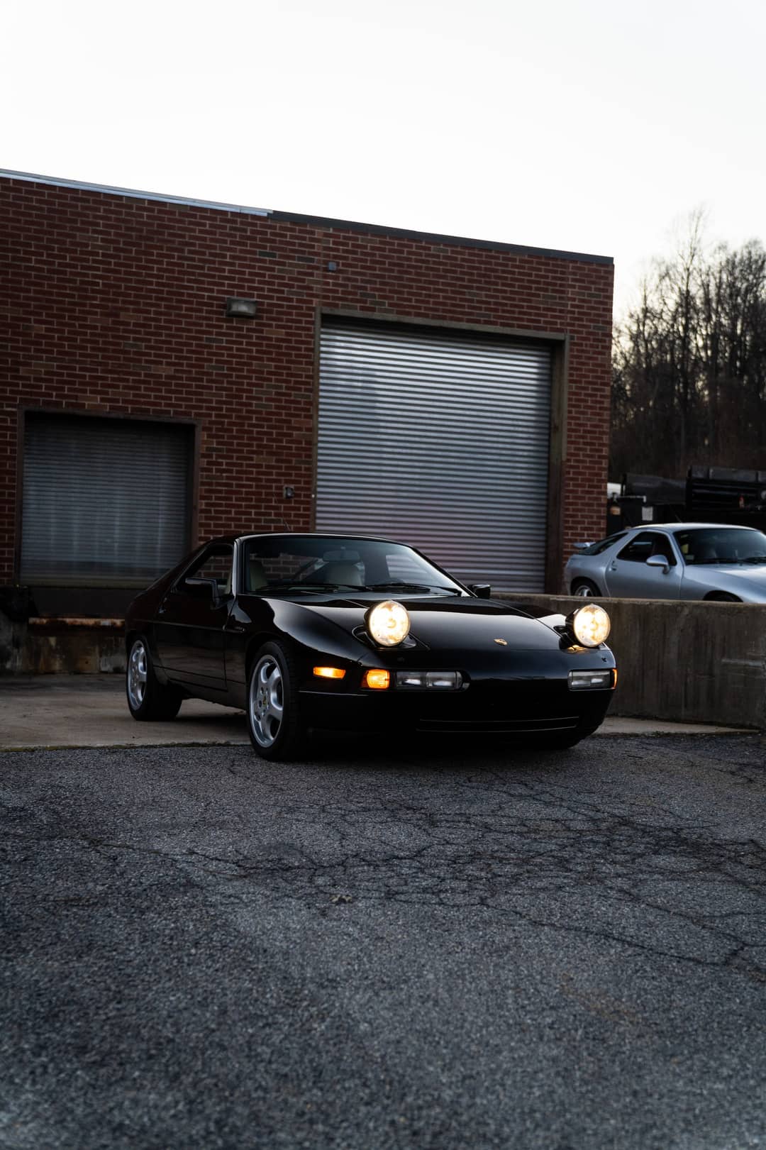 1989 Porsche 928 S4 — photo 9
