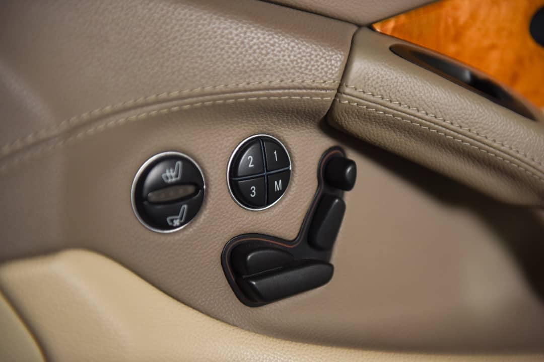 2004 Mercedes-Benz SL-Class SL 500 — photo 34