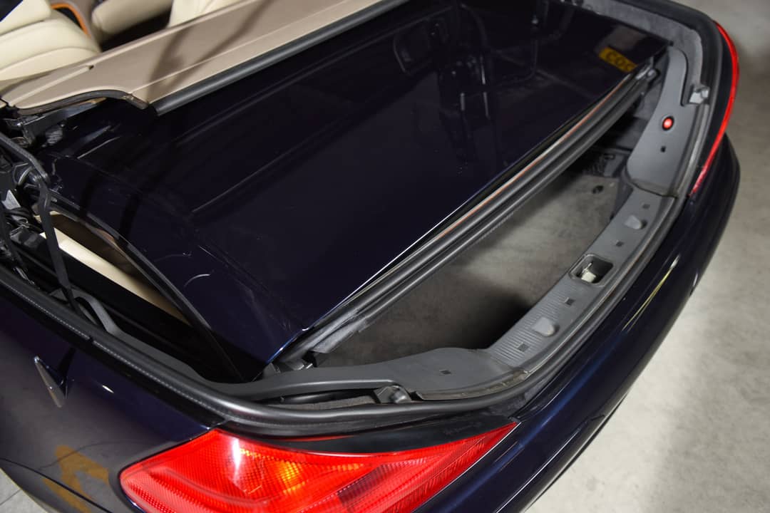 2004 Mercedes-Benz SL-Class SL 500 — photo 35