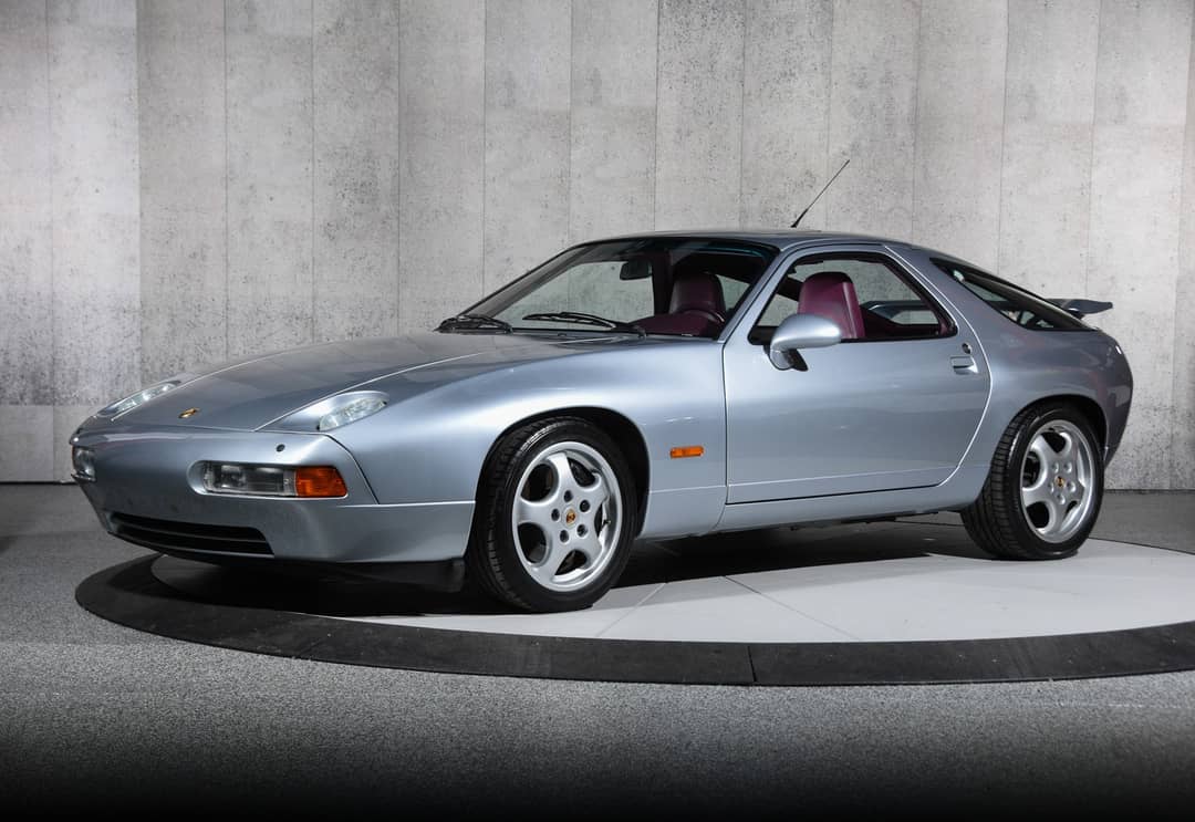 1992 Porsche 928 GTS — photo 13