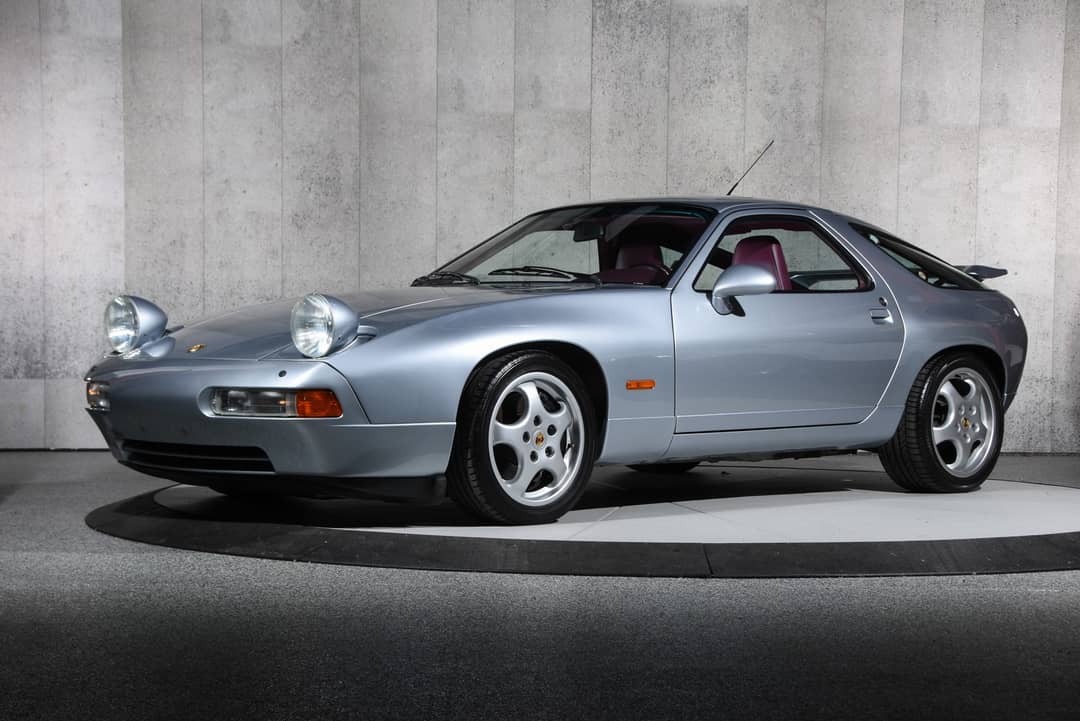 1992 Porsche 928 GTS — photo 14