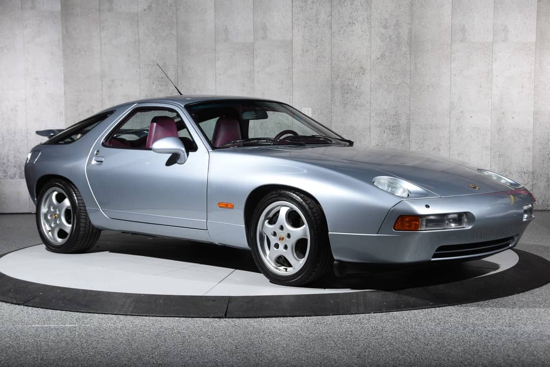 1992 Porsche 928 GTS — photo 4