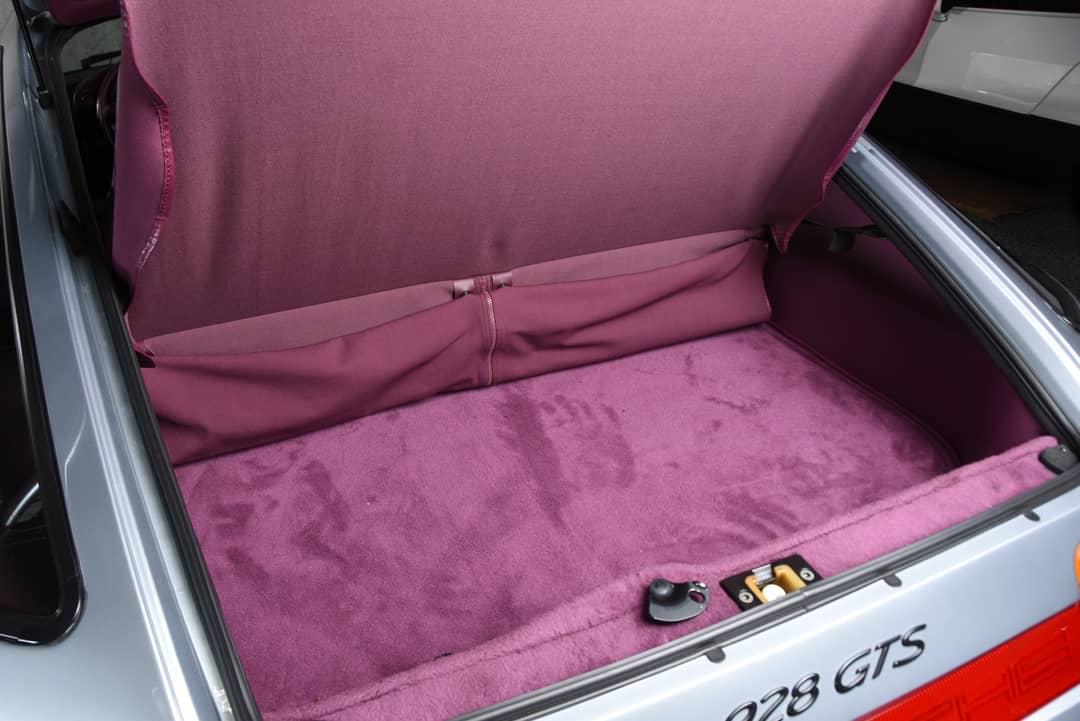 1992 Porsche 928 GTS — photo 9