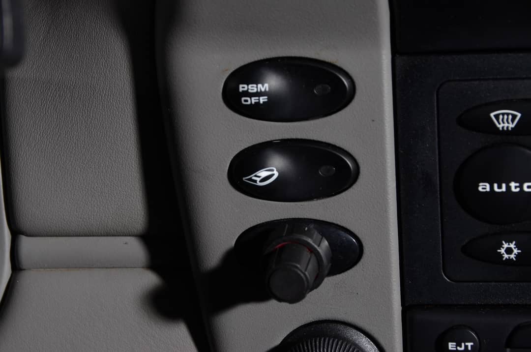 2004 Porsche 911 Carrera 4S — photo 18