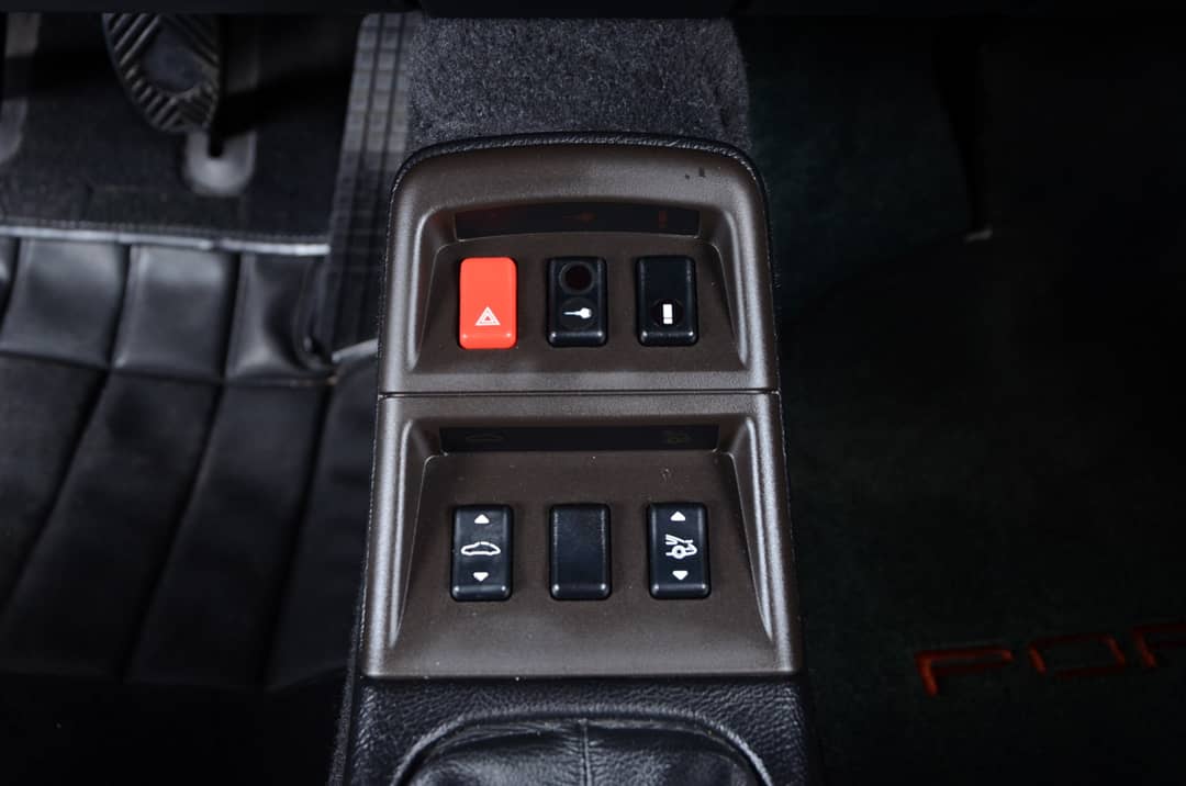 1997 Porsche 911 Carrera — photo 38