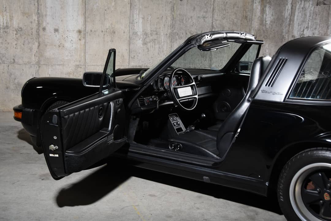 1989 Porsche 911 Targa — photo 16