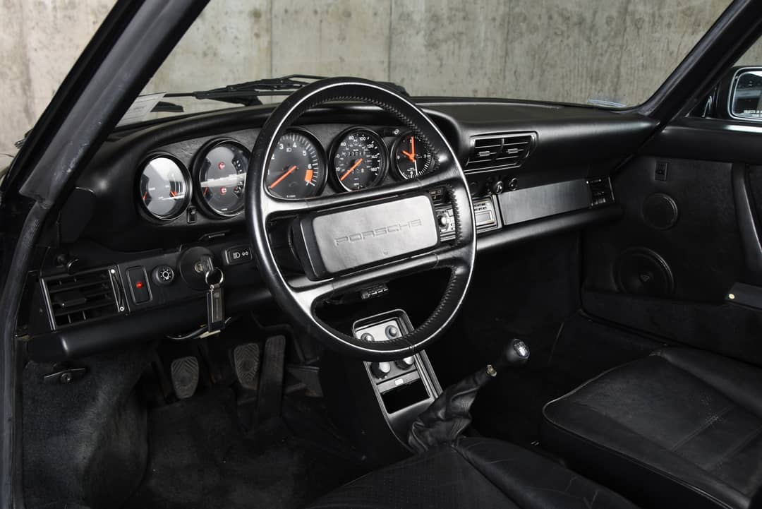 1989 Porsche 911 Targa — photo 36