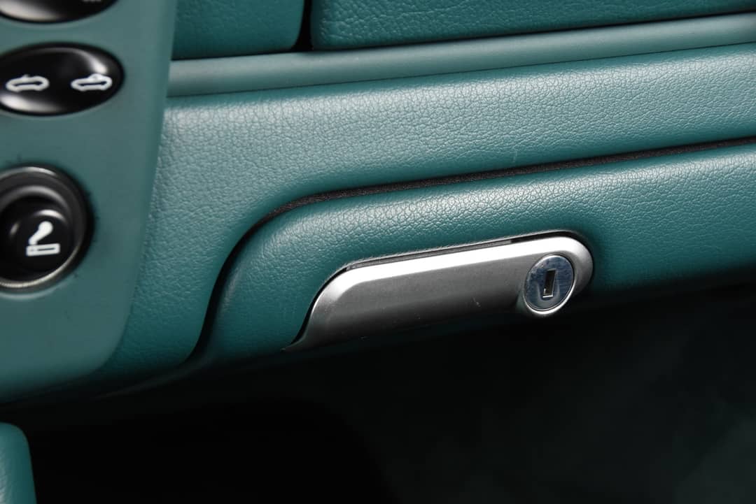 2002 Porsche 911 Carrera — photo 31