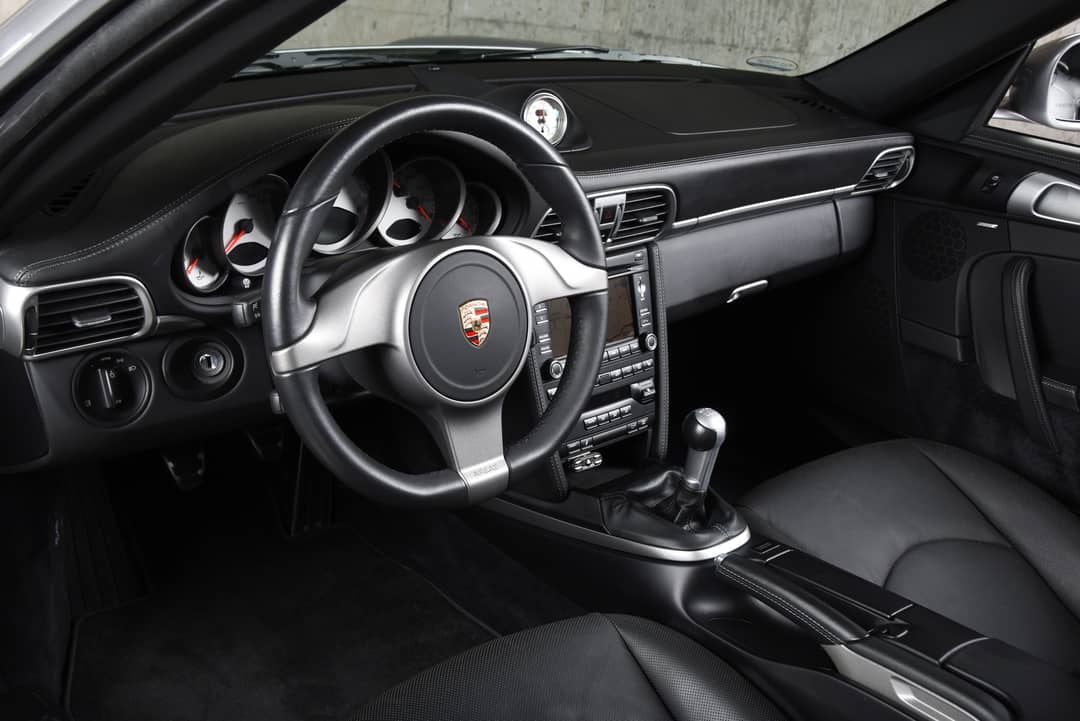 2010 Porsche 911 Turbo — photo 41