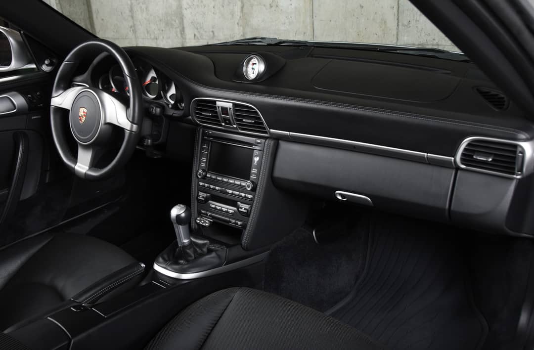 2010 Porsche 911 Turbo — photo 63