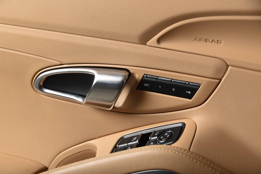 2014 Porsche 911 Carrera S — photo 23