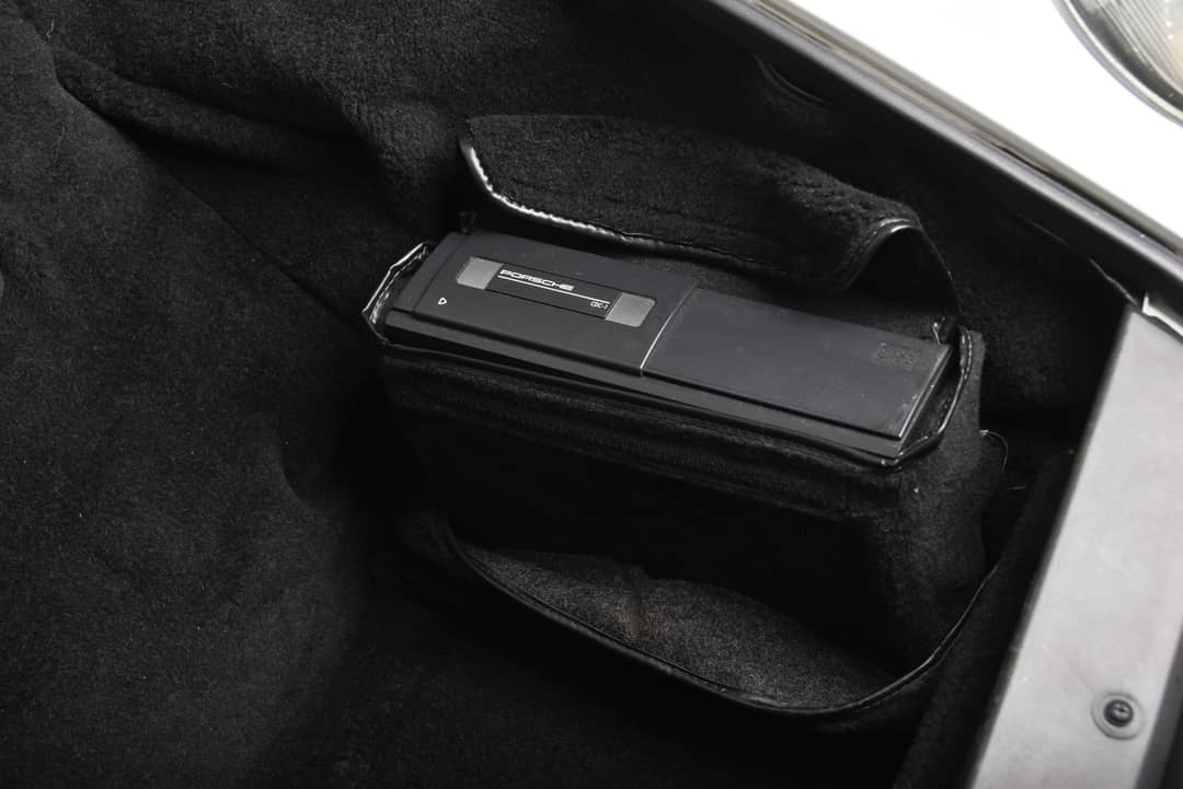 1995 Porsche 911 Carrera — photo 22