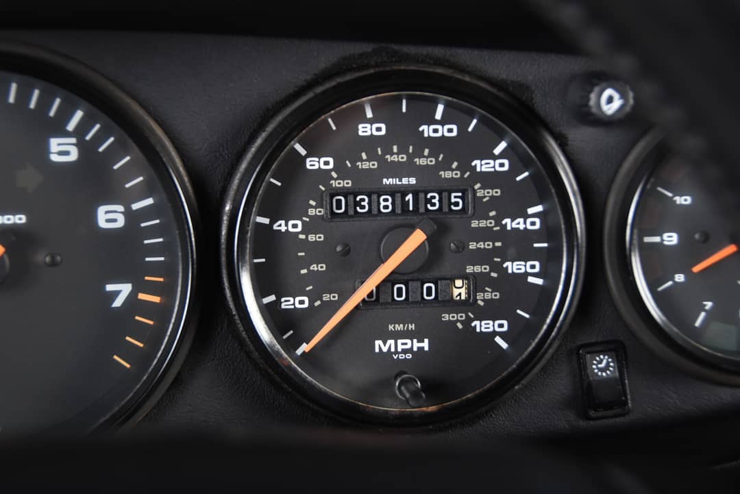 1995 Porsche 911 Carrera — photo 38