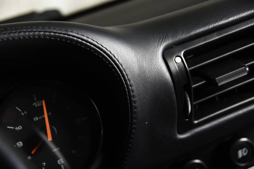 1995 Porsche 911 Carrera — photo 39